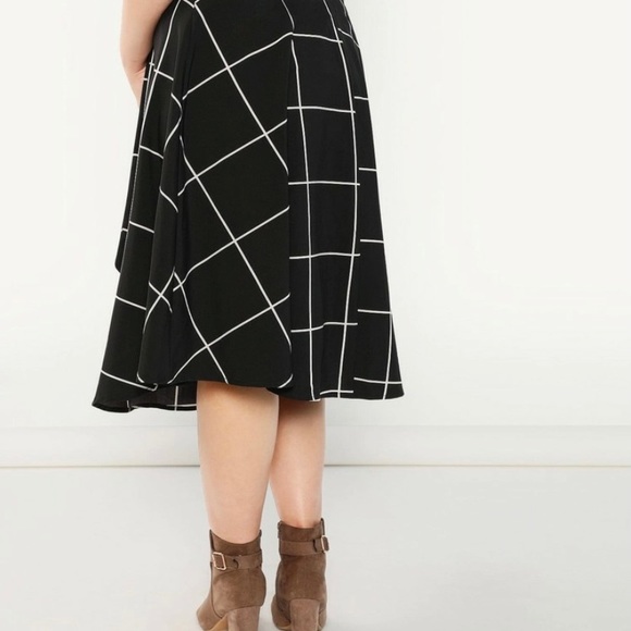 Versatile black and white circular skirt with belt - Picture 5 of 7